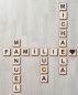 Mobile Preview: Buchstaben Brettchen für die Wand im "Scrabble Look" 10x10cm